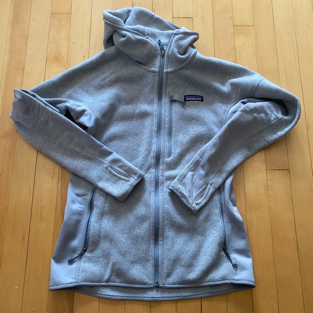 Patagonia Women’s Zip-up Hooded Fleece Sz S